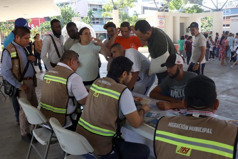 Red de Tráfico de Actas Mexicanas Desmantelada: Un Escape Fallido para Cubanos