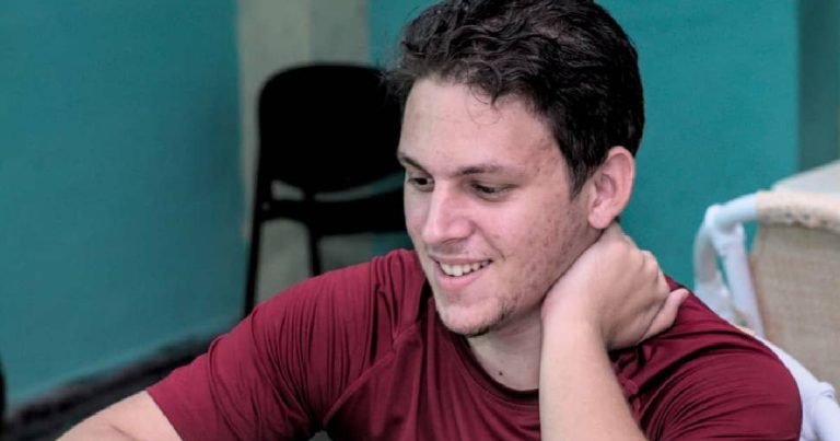 Renuncia en el Tablero: El Mejor Ajedrecista Cubano Abandona el Equipo Nacional en un Giro Inesperado