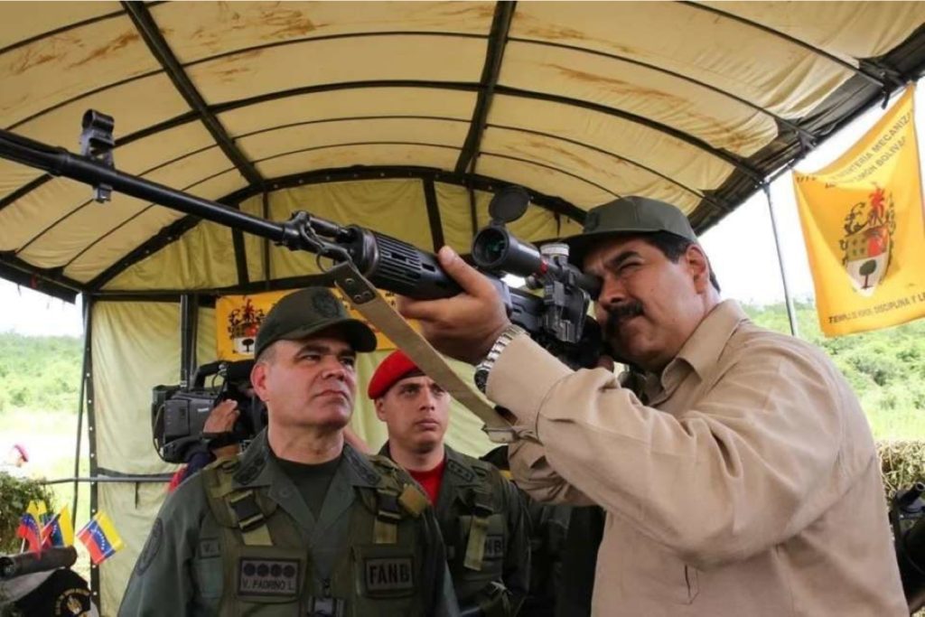 Rusia Cuestiona Capacidades Defensivas de Venezuela Tras Incidente Aéreo; Kremlin Alerta Sobre Posible Bloqueo Petrolero a Cuba