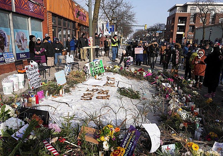 Tensión en Minnesota: Investigación de la Muerte de Alex Pretti Desata Conflicto entre Estado y Administración Trump