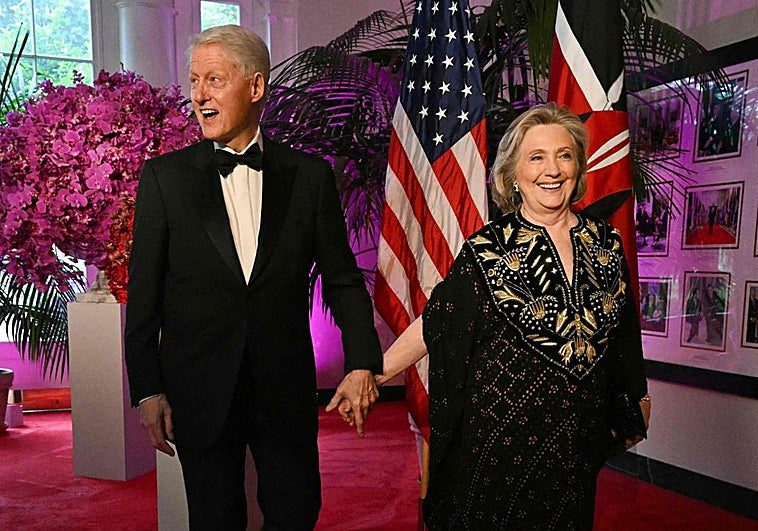 Bill y Hillary Clinton Aceptan Testificar ante el Congreso de EE.UU. por el Caso Epstein: Implicaciones y Repercusiones Políticas