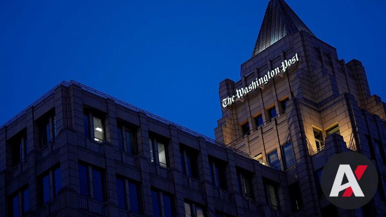 Dimite el CEO de The Washington Post Tras Despidos Masivos y Críticas a la Gestión Bezos