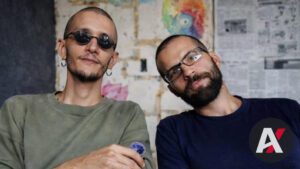 Jóvenes cubanos miembros del proyecto El4tico antes de ser arrestados por el gobierno cubano.