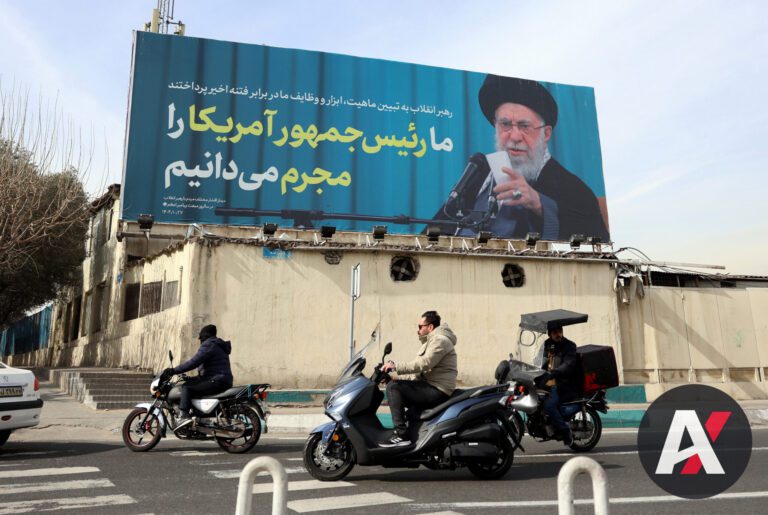 Irán tras la represión: Entre la Paranoia del Régimen y el Riesgo de Colapso por Protestas y Presión Externa