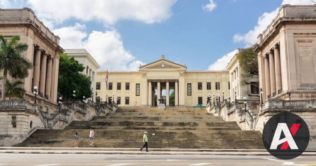 Crisis Energética Fuerza a la Universidad de La Habana a Adoptar Modalidad Semipresencial: Impacto en la Educación Superior Cubana